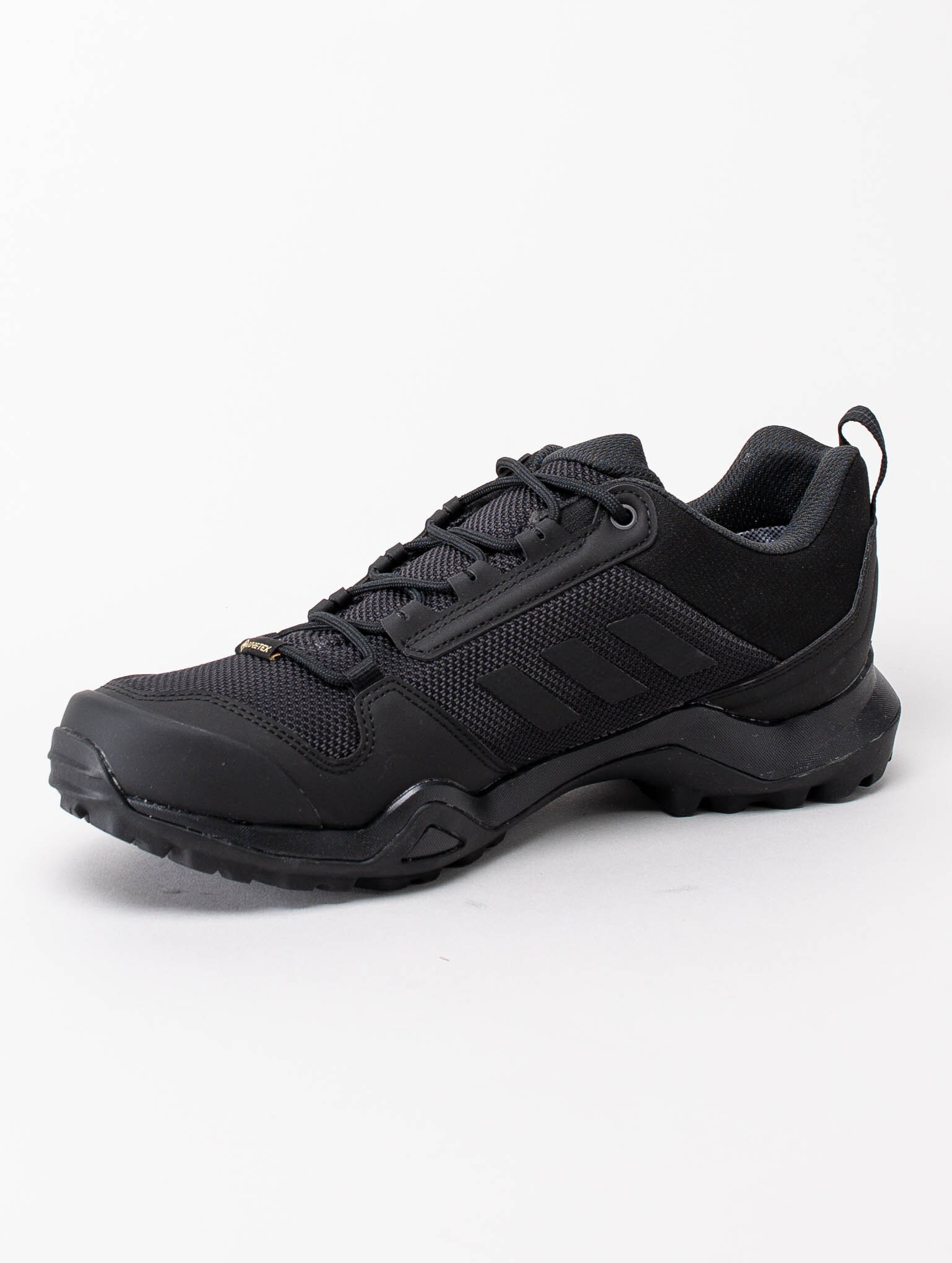 13203001 Adidas Terrex Ax3 GTX Core Black Svarta promenadskor med grov sula och Gore-Tex-2