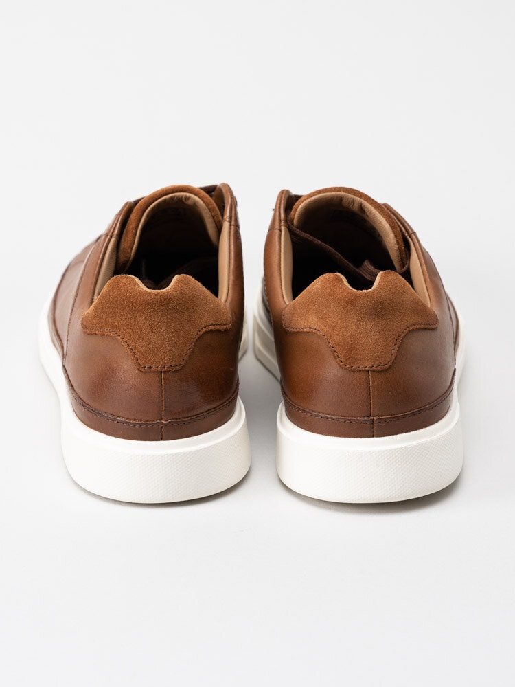 Clarks - Un Costa Tie - Bruna sneakers i skinn