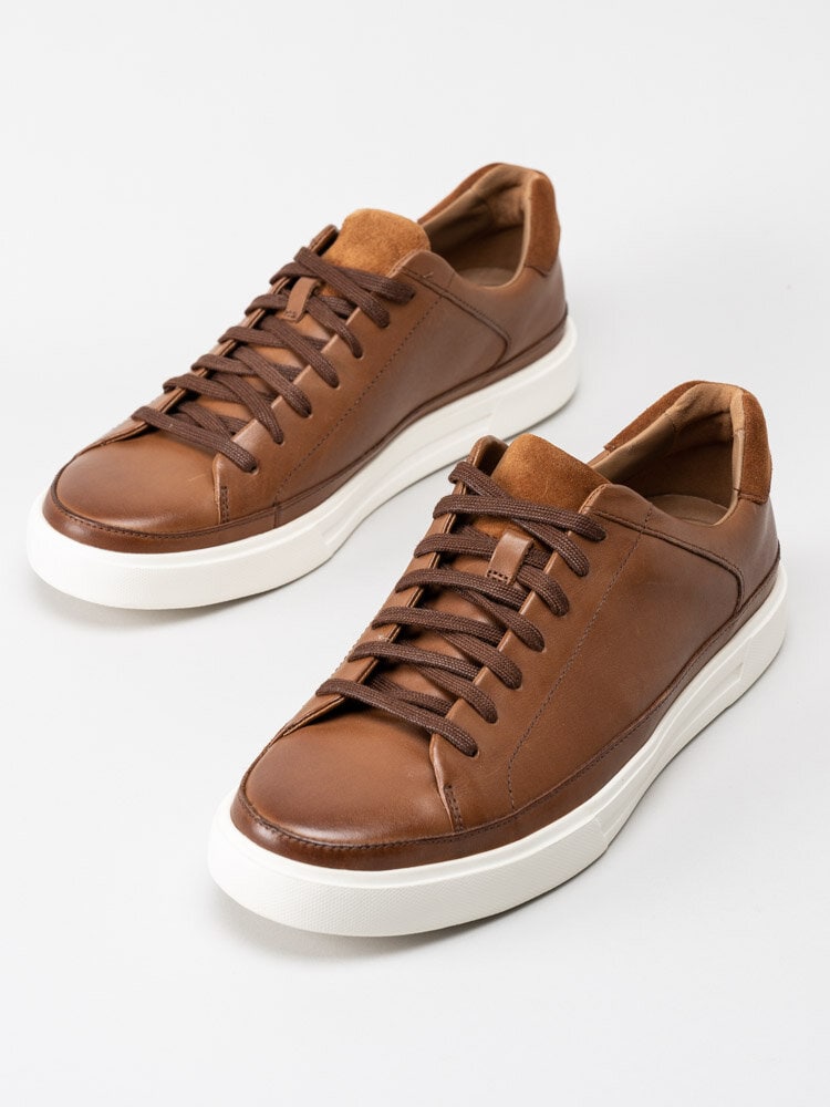 Clarks - Un Costa Tie - Bruna sneakers i skinn