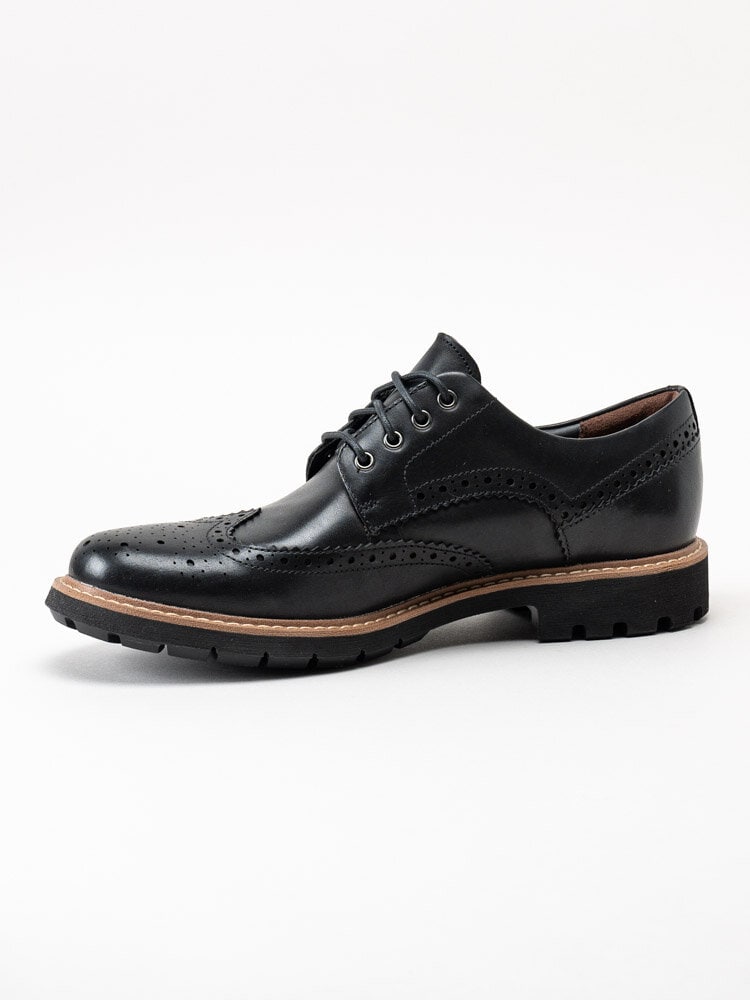 Clarks - Batcombe Wing - Svarta snörskor med brogues