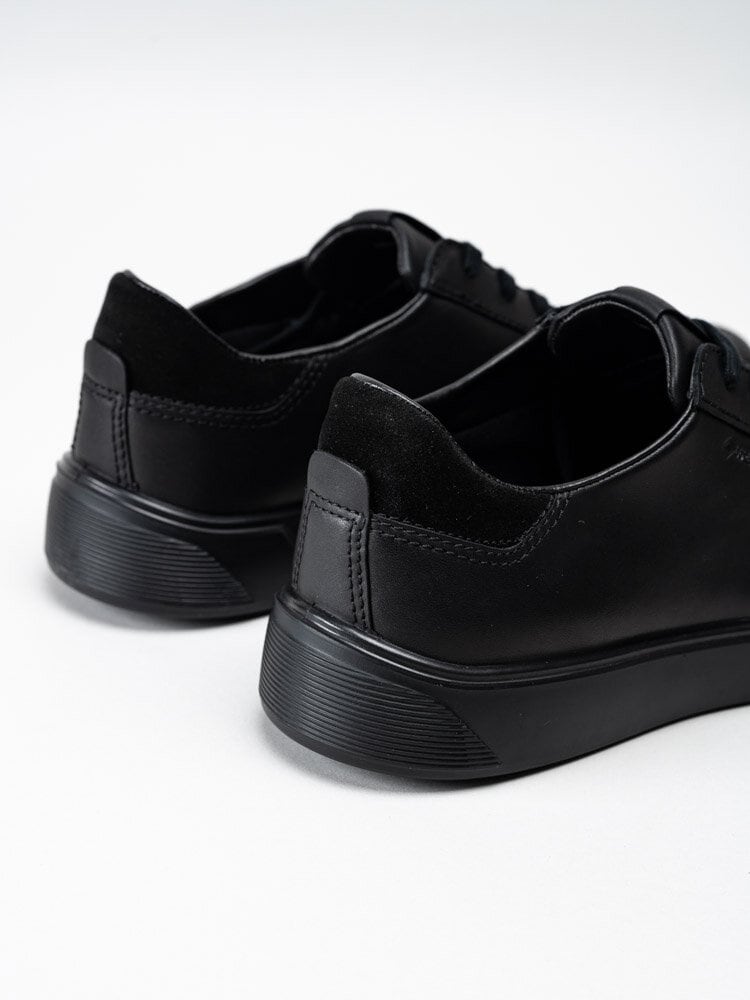 Ecco - Street Tray - Svarta sneakers i oljat skinn