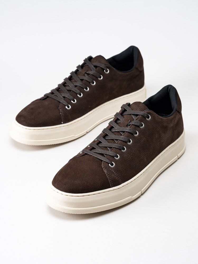 Vagabond - John - Mörkbruna sneakers i nubuck