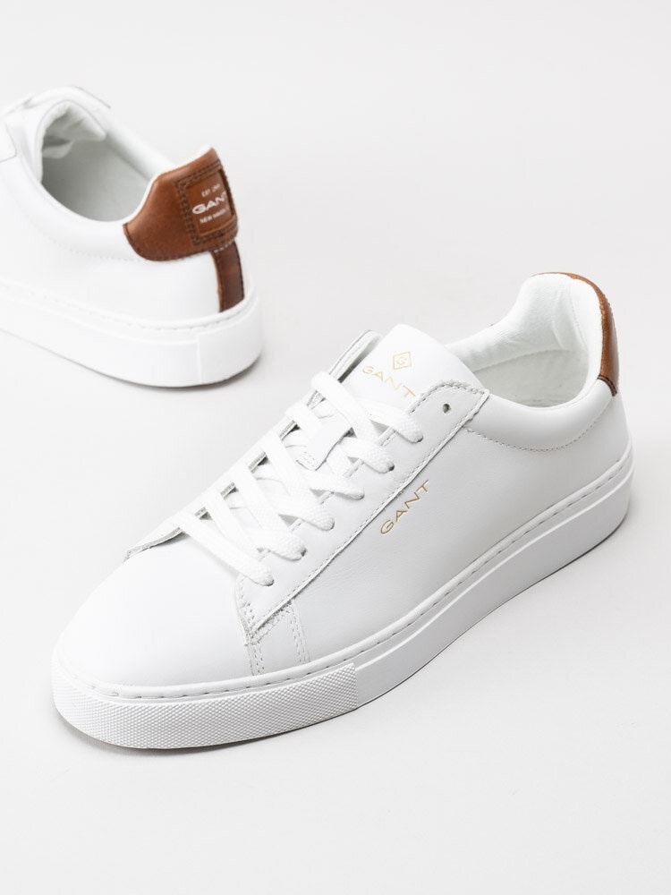 Gant Footwear - Mc Julien - Vita sneakers i skinn med bruna detaljer