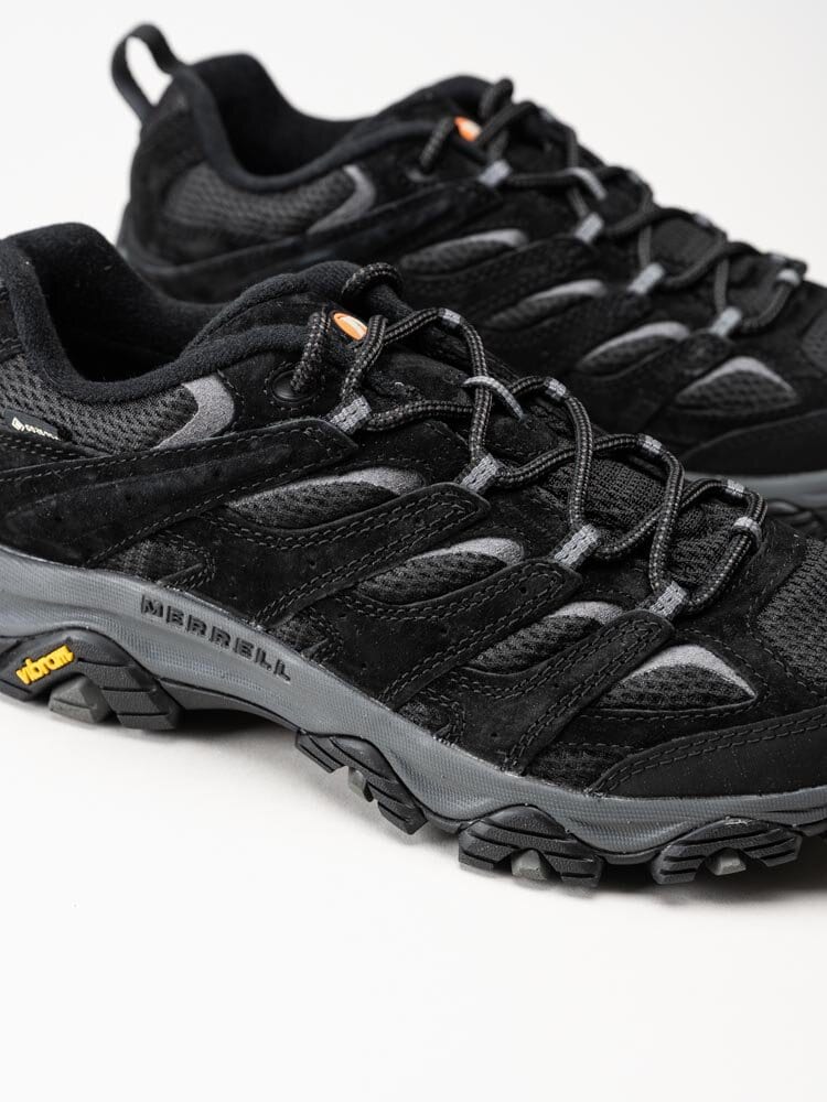 Merrell - Moab 3 GTX - Svarta grova promenadskor med Gore-Tex