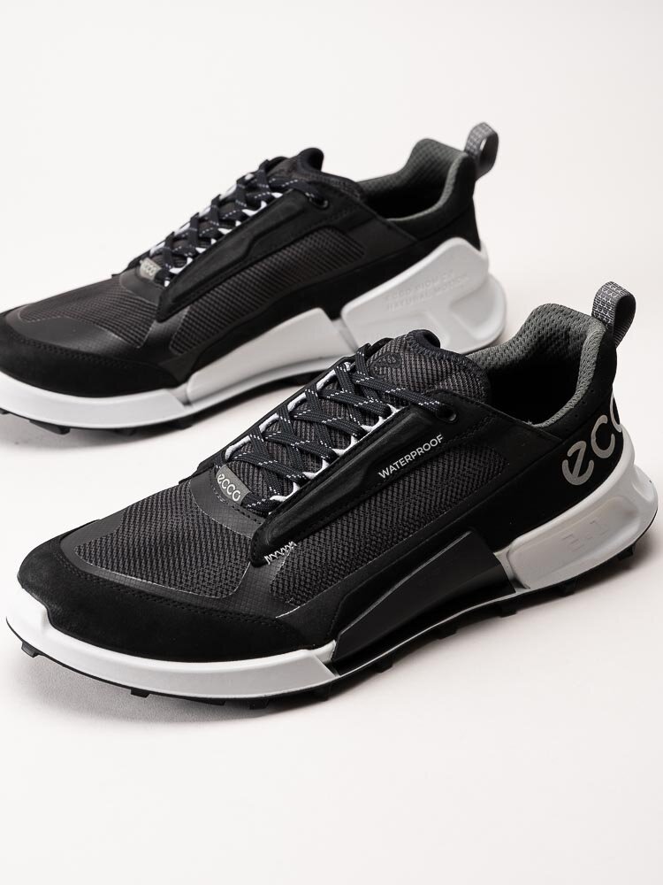 Ecco - Biom 2.1 X Mountain M - Svarta vattentåliga sneakers