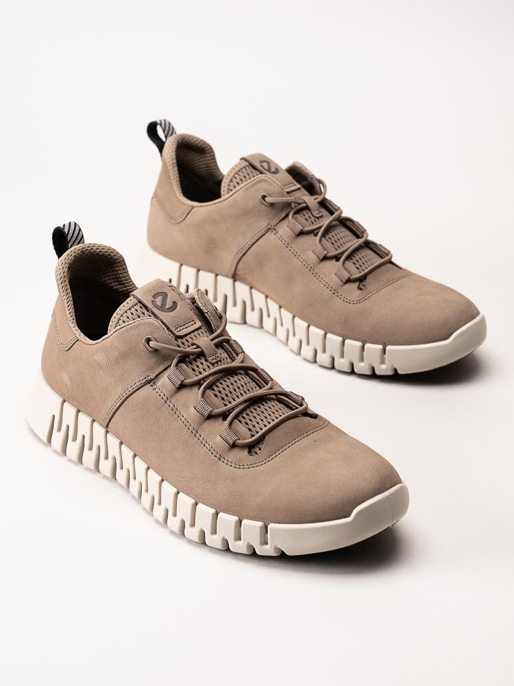 Ecco - Gruuv M - Beige promenadskor i nubuck