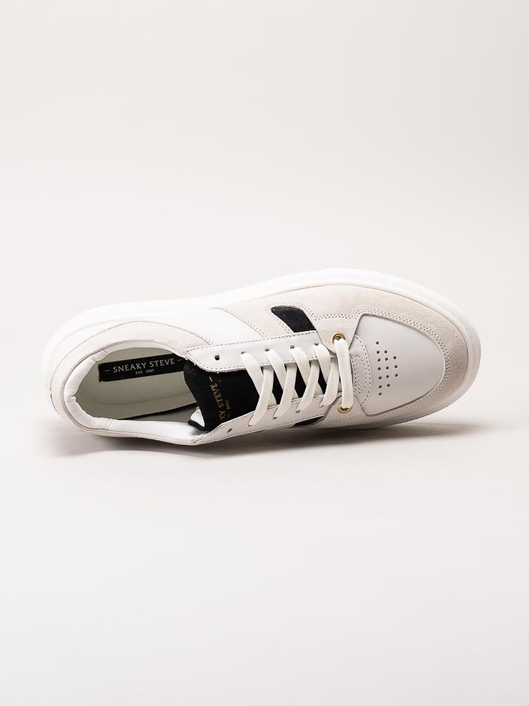 Sneaky Steve - Away - Vita sneakers med svarta partier