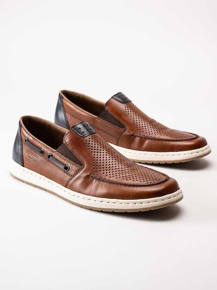 Rieker - Bruna slip on skor i skinn