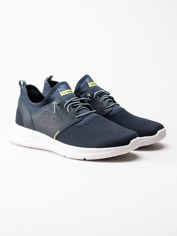 Hush Puppies - Elevate Bungee - Mörkblå sneakers i textil