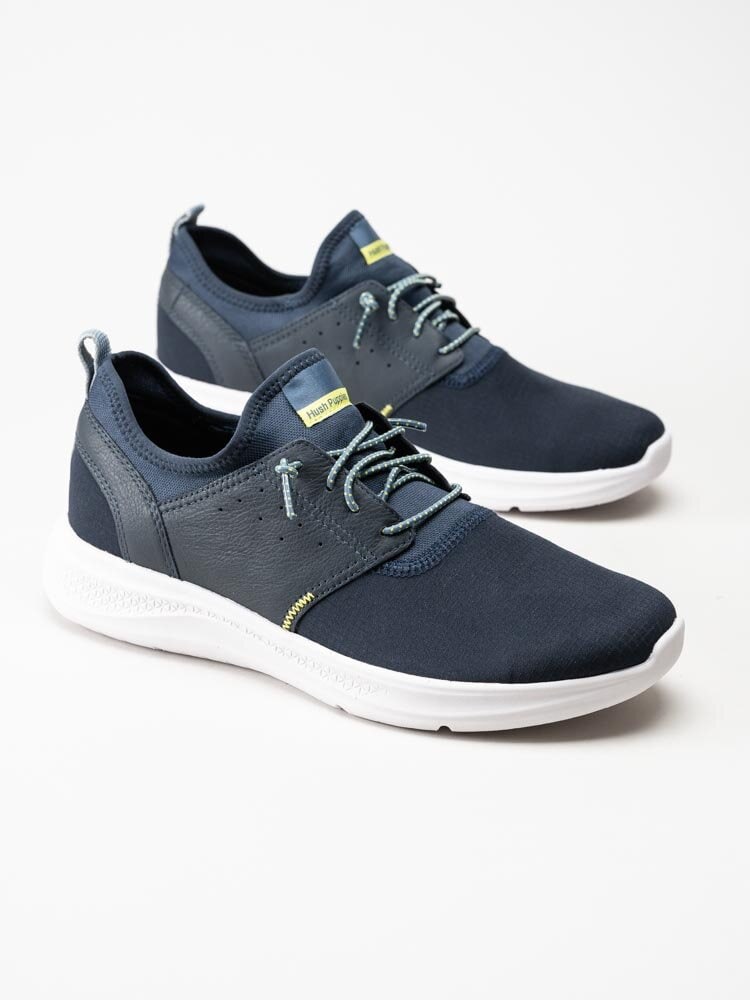 Hush Puppies - Elevate Bungee - Mörkblå sneakers i textil