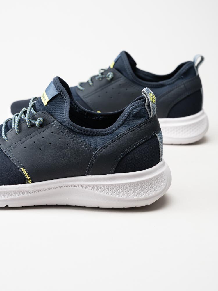 Hush Puppies - Elevate Bungee - Mörkblå sneakers i textil