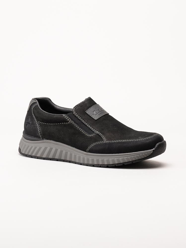 Rieker - Svarta slip on promenadskor i nubuck