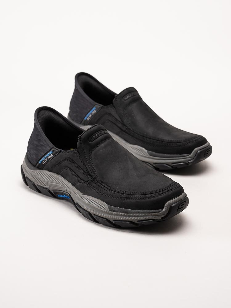 Skechers - Mens Respected - Svarta slip on skor i oljad nubuck