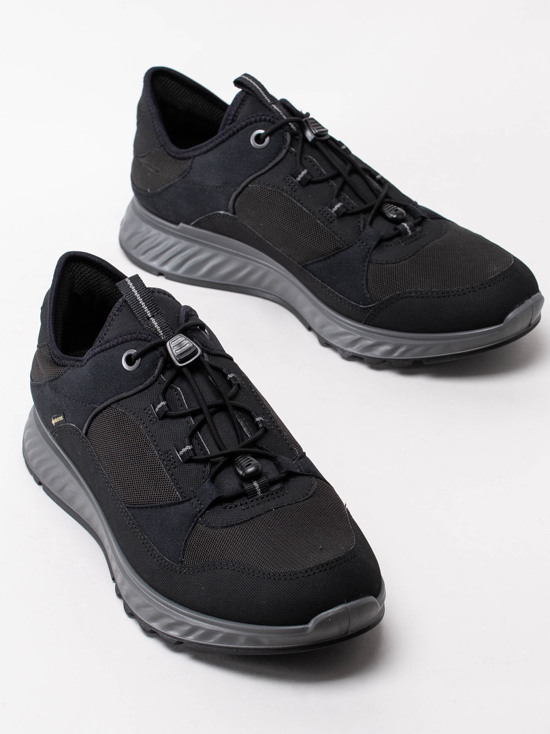 Ecco - Exostride M GTX - Svarta fritidsskor med Gore-Tex