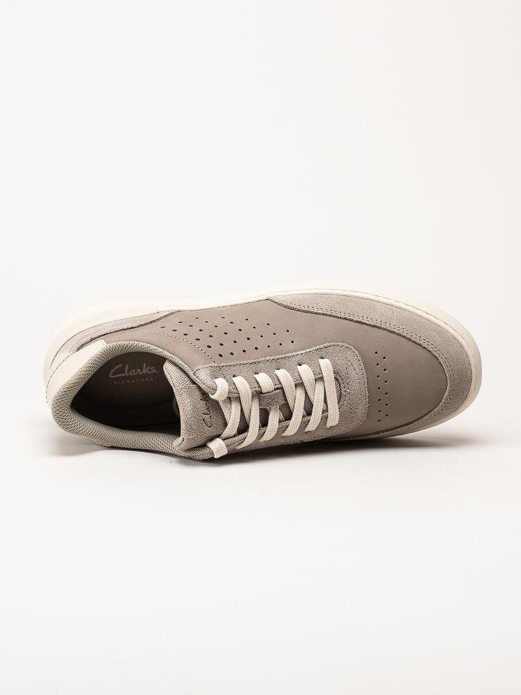 Clarks - Courtline Run - Beige sneakers i nubuck och mocka