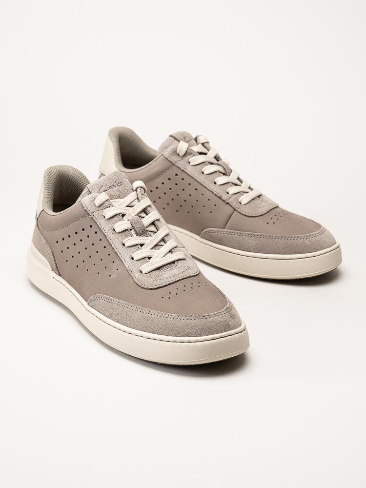 Clarks - Courtline Run - Beige sneakers i nubuck och mocka