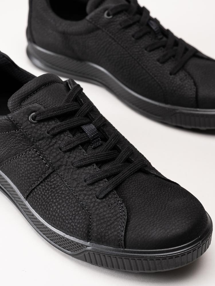 Ecco - Byway M - Svarta sneakers i oljad nubuck