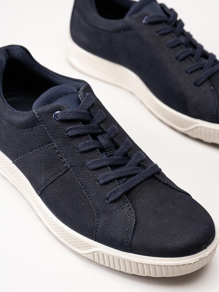 Ecco - Byway - Mörkblå sneakers i oljad nubuck