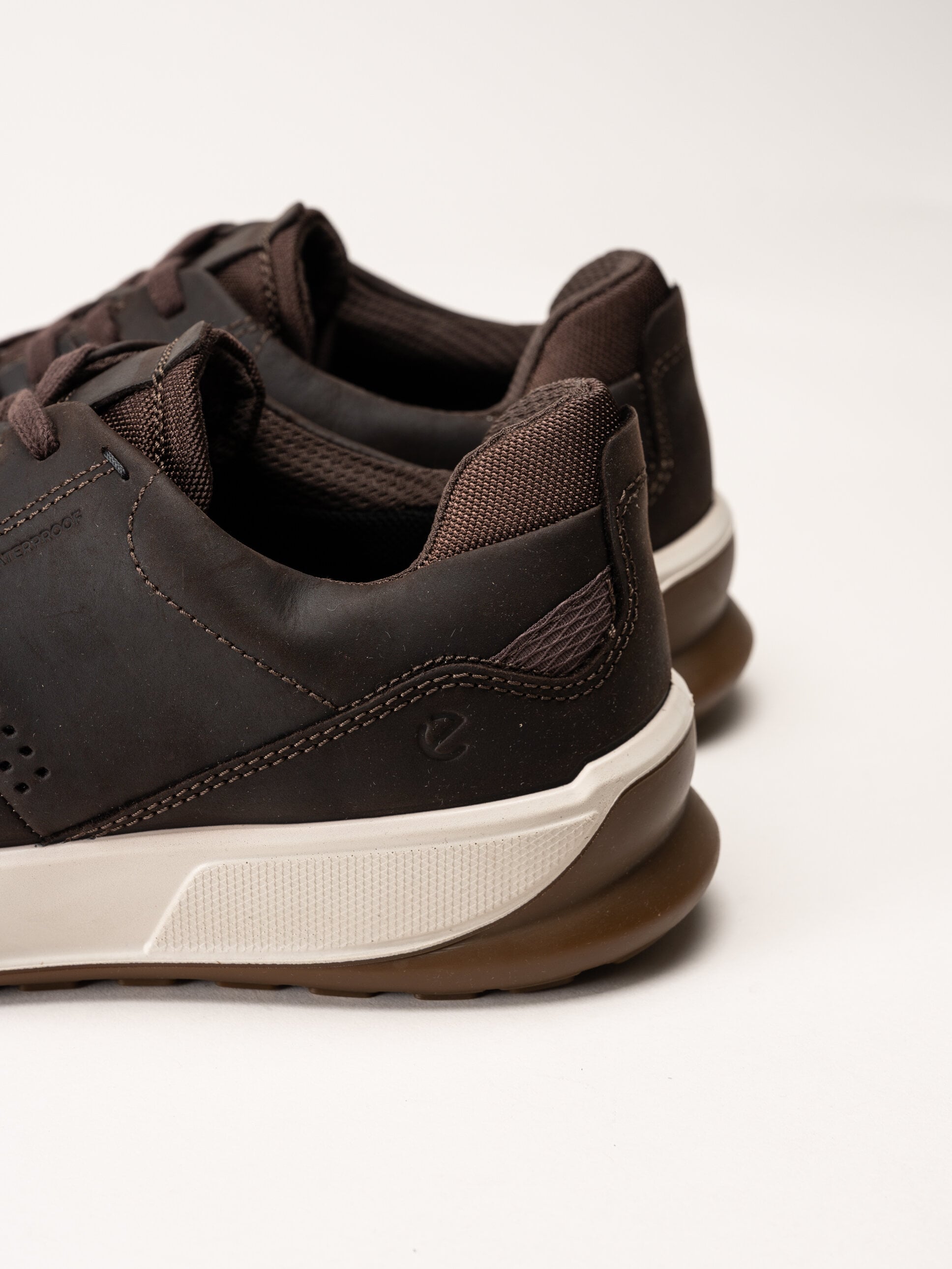Ecco - Byway 2.0 Shoe WP - Bruna promenadskor i oljat skinn
