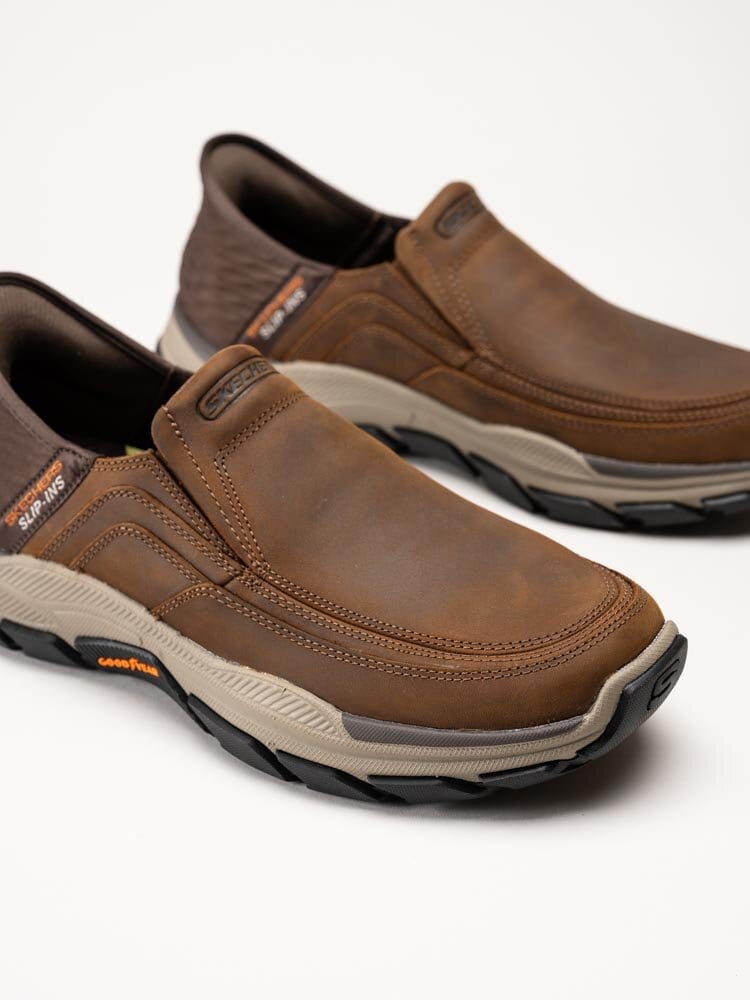 Skechers - Slip-Ins Respected - Elgin - Bruna slip-Ins promenadskor i oljad nubuck