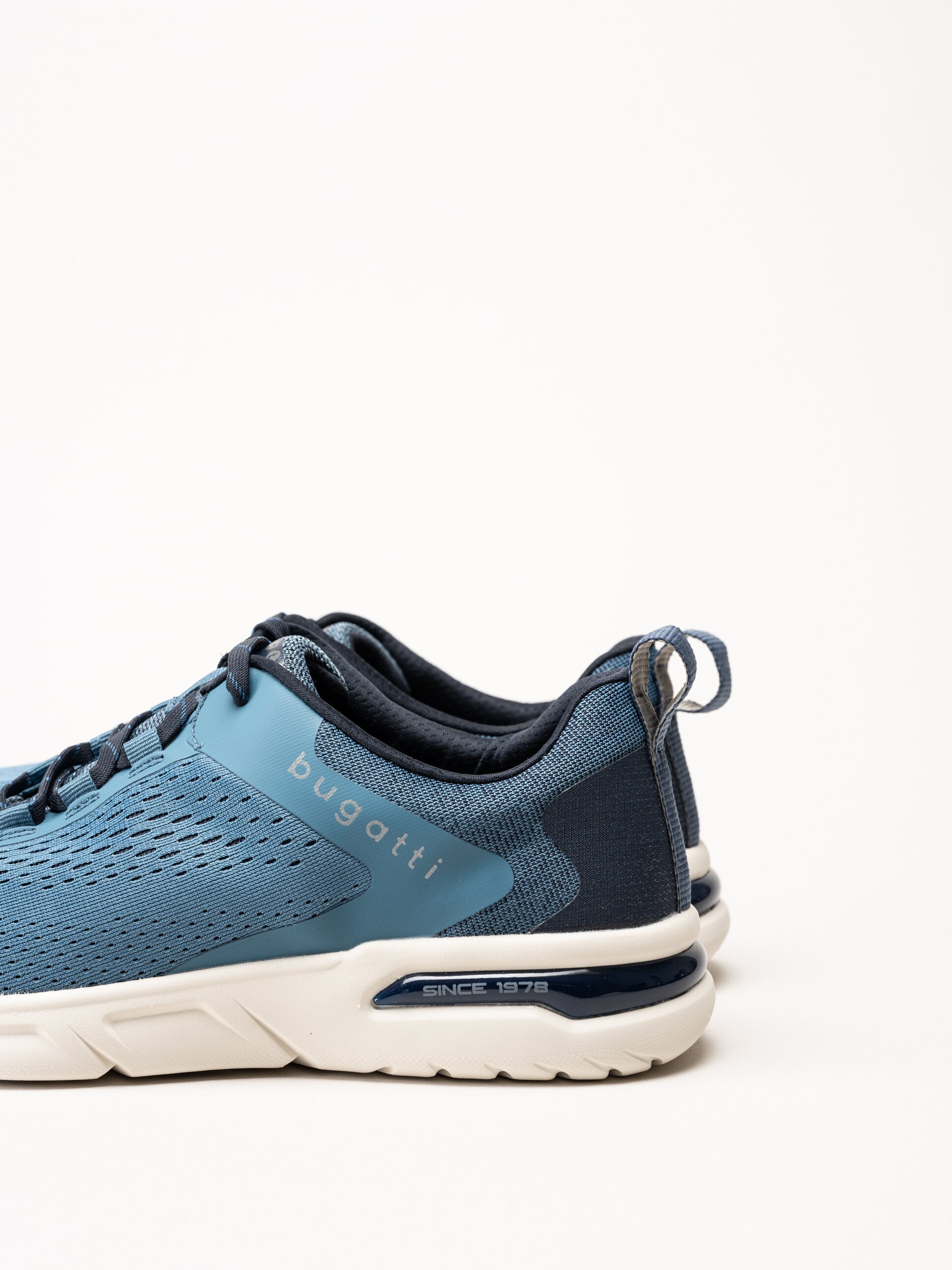 Bugatti - Nubola - Blå sneakers i mesh