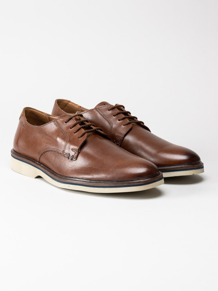 Clarks - Malwood Plain - Bruna dressade snörskor i skinn