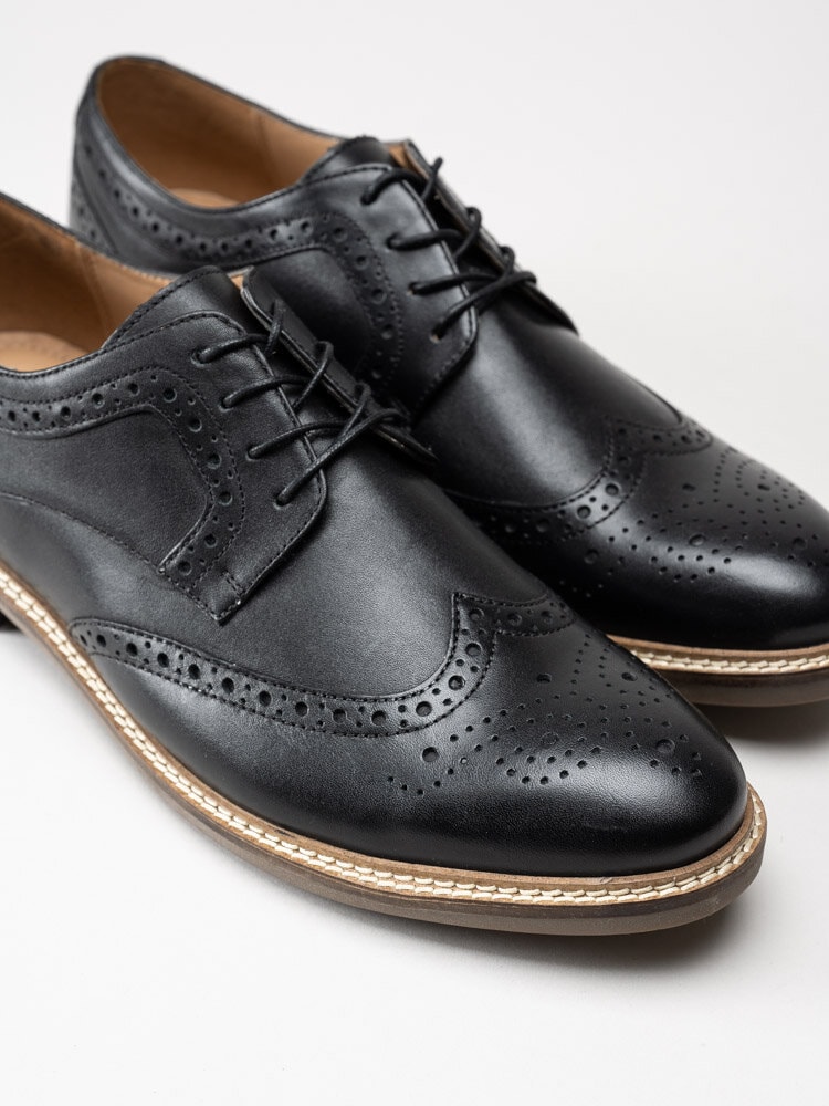 Hush Puppies - Nuvi Brogue - Svarta snörskor med brogues