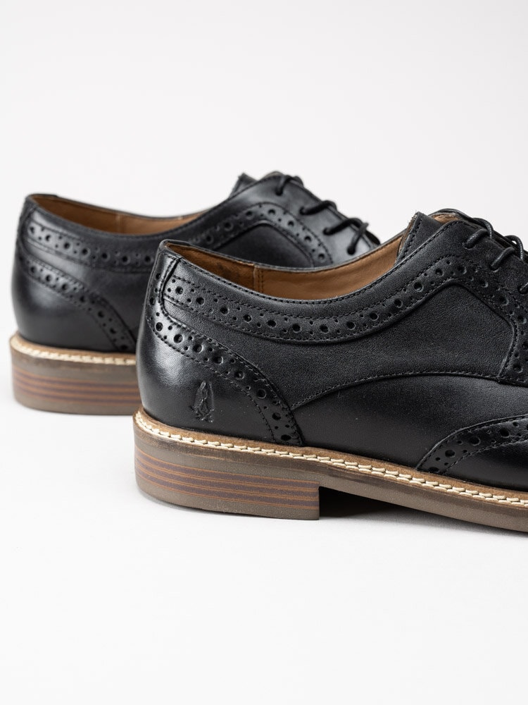 Hush Puppies - Nuvi Brogue - Svarta snörskor med brogues