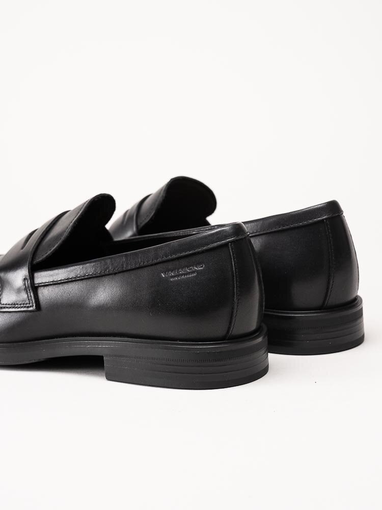 Vagabond - Andrew - Svarta loafers i skinn