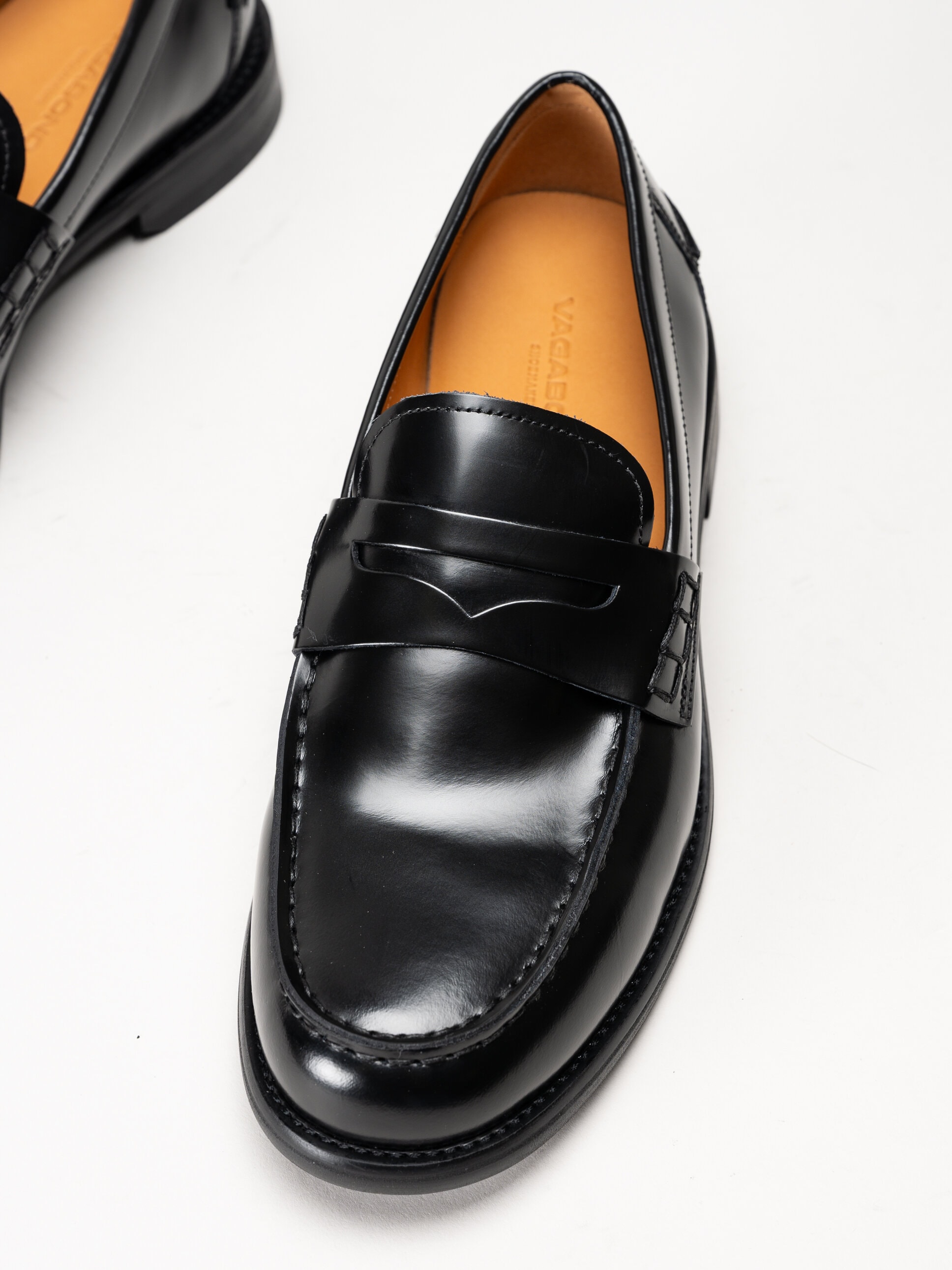Vagabond - Steven - Svarta loafers i polido