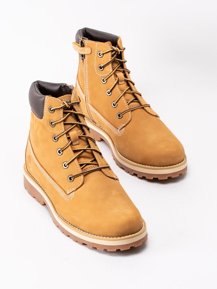 42203033 Timberland Courma Kid Trad 6 inch TB0A28X7231 Wheat nubuck Gula kängor i nubuck-6