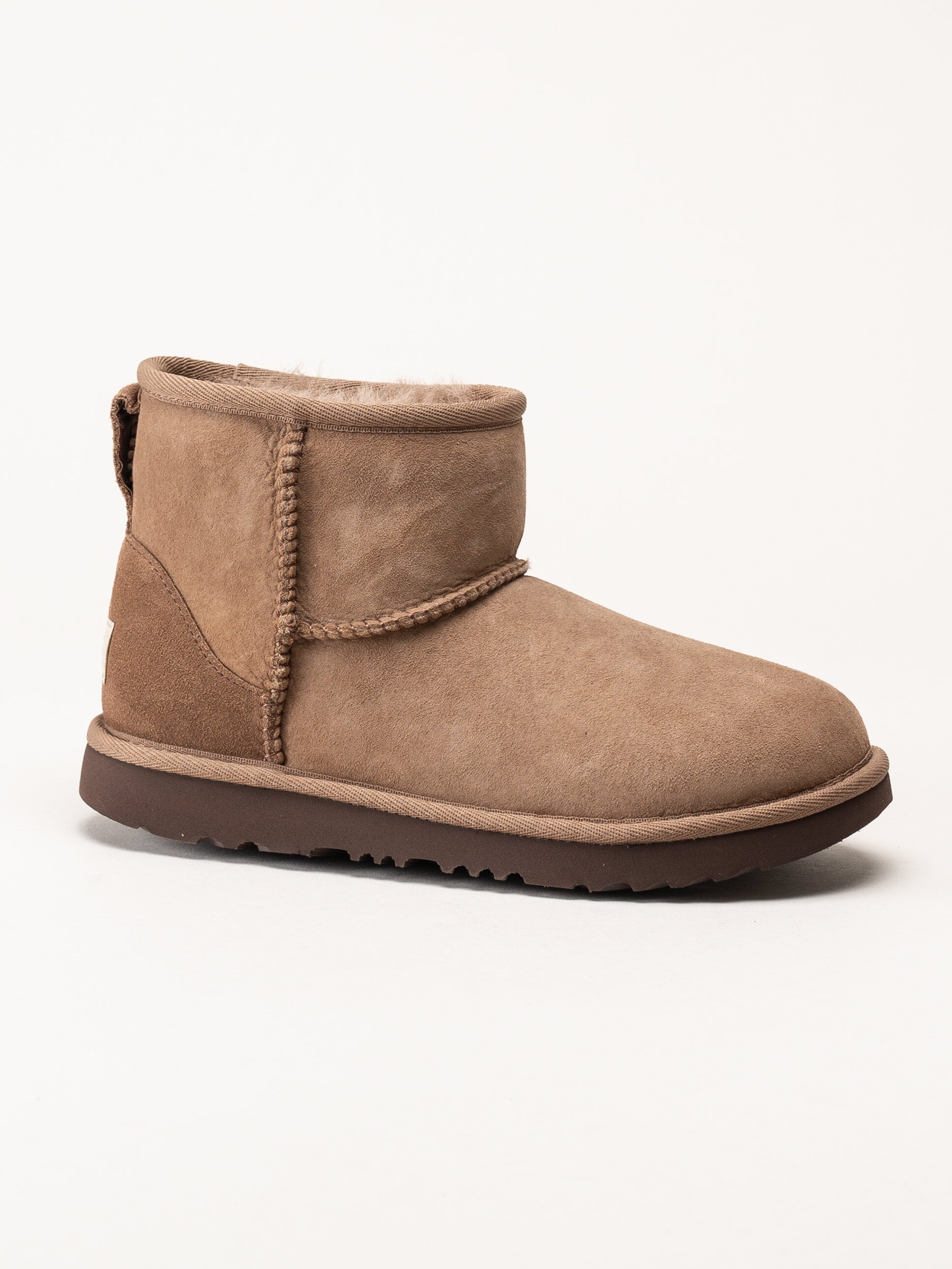 UGG - K Classic Mini - Bruna ullfodrade boots i mocka