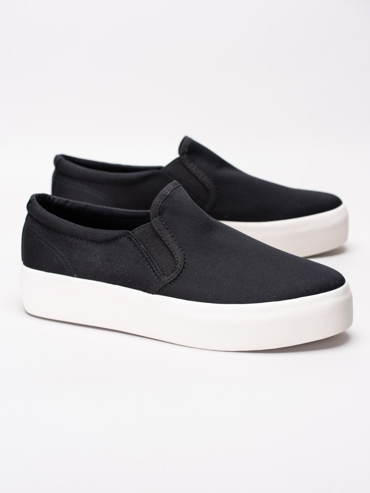 54201017 Vagabond Peggy 4544-280-20 Svarta slip on sneakers med platåsula-6