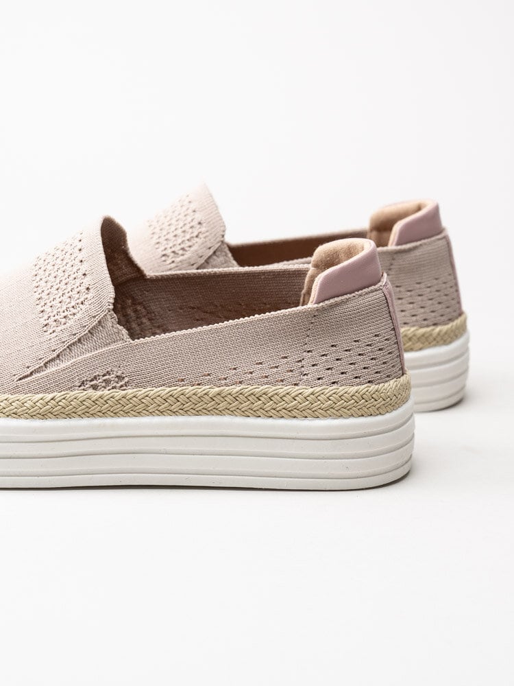 CC Resorts - Beige slip on tygskor