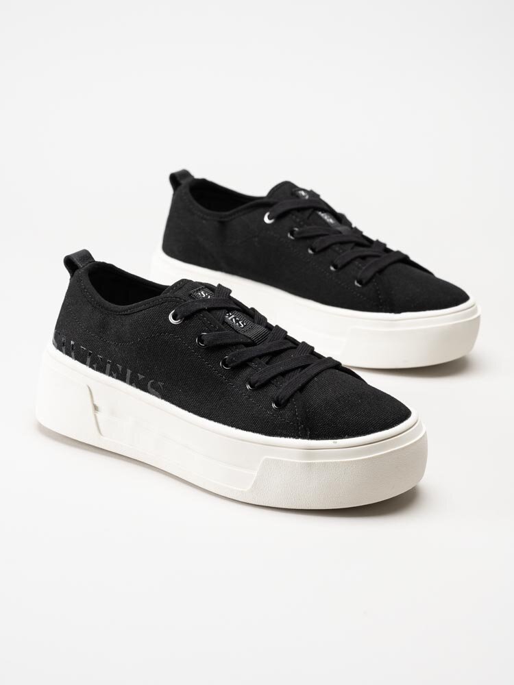 Sweeks - Lia - Svarta platåsneakers i textil