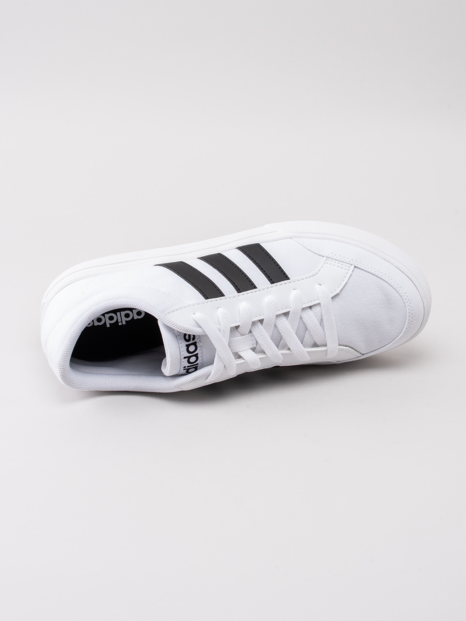 55191021 Adidas Vs Set AW3889 vita tygskor-4