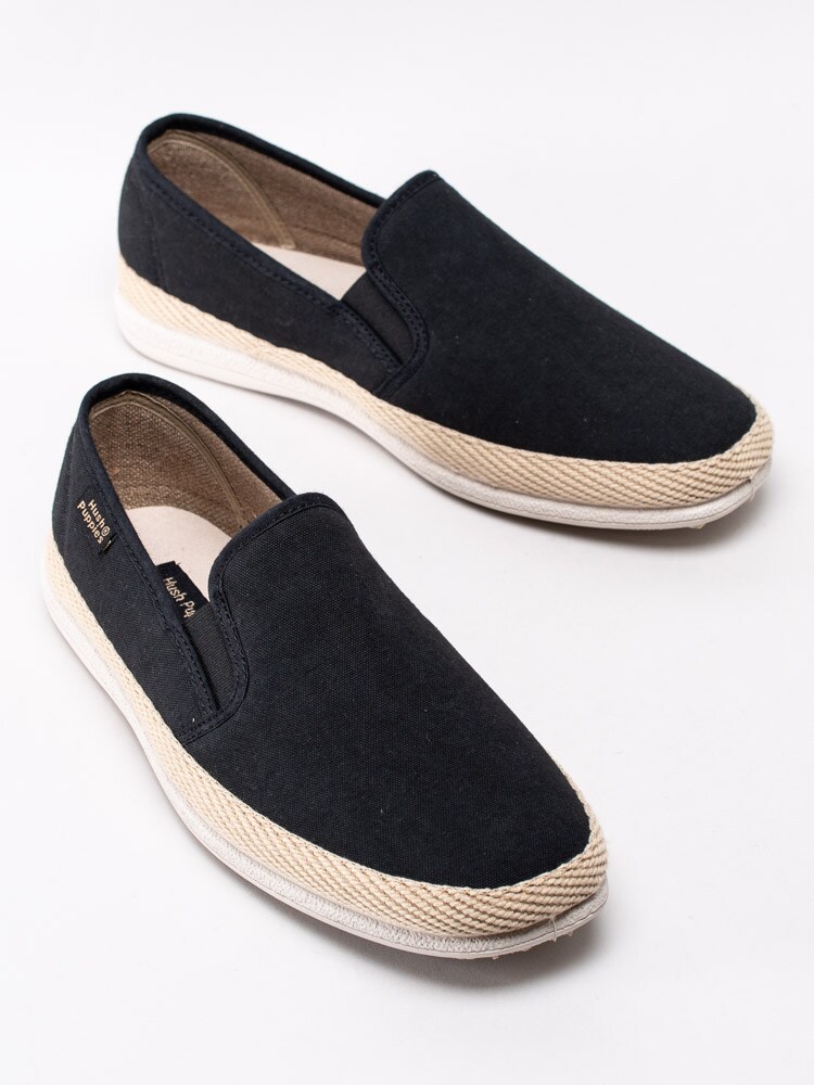 55201018 Hush Puppies H03BLACK0 Svarta slip on tygskor med resår-6