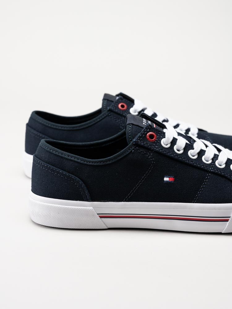 Tommy Hilfiger - Core Corporate Vulc Canvas - Mörkblå sneakers i textil