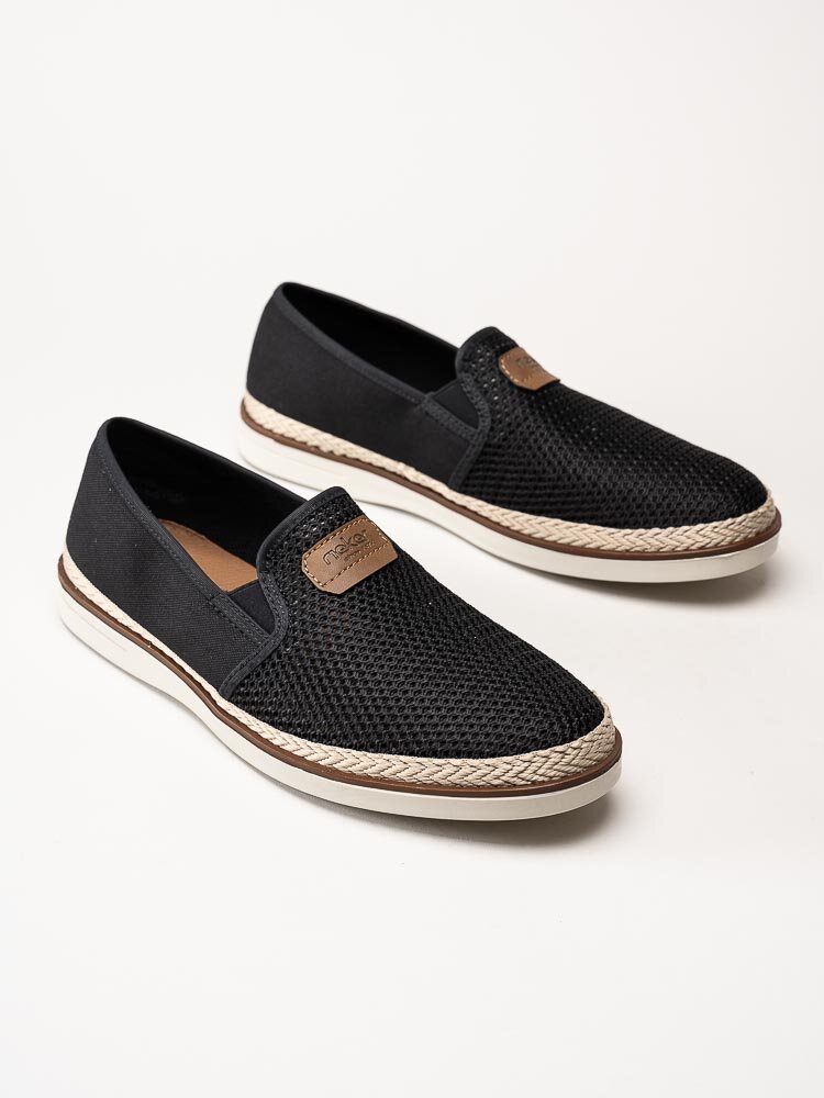 Rieker - Svarta slip on tygskor