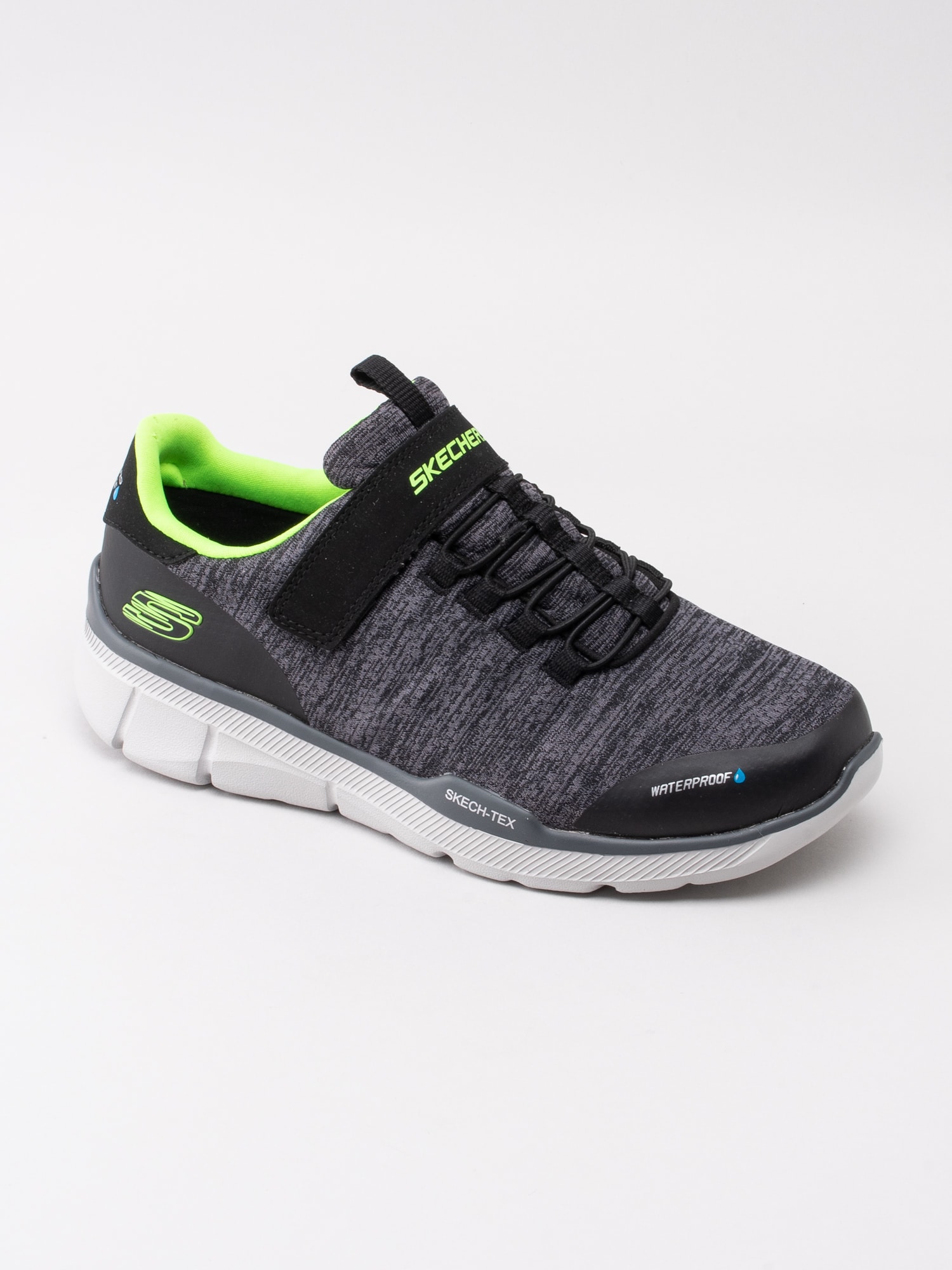 56191074 Skechers Equalizer 3.0 Aquablast 97925L-BKCC svarta vattentäta sportskor-1