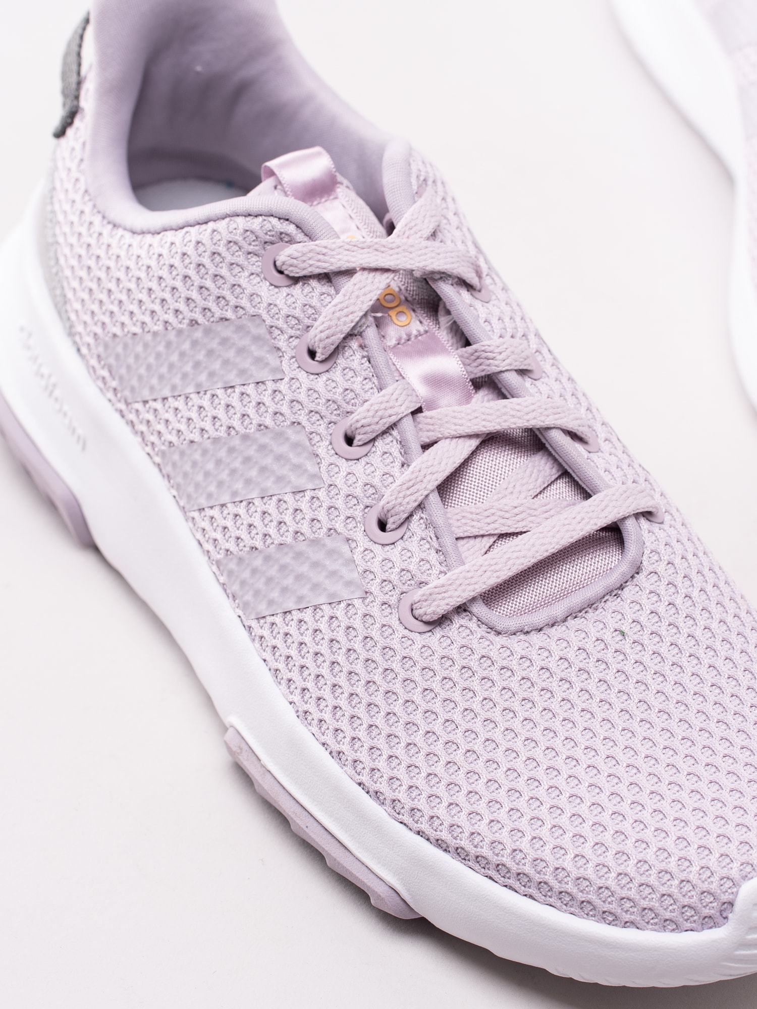 Adidas Racer Kids CF Ljuslila sportskor med stotdampande sula