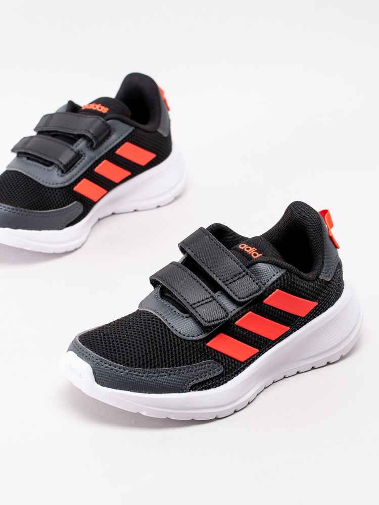 56201029 Adidas Tensor Run Kids EG4143 Svarta sportiga sneakers med röda 3-stripes-6