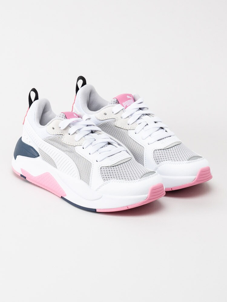 Puma - X-Ray Jr - Vita sneakers med rosa och blå detaljer