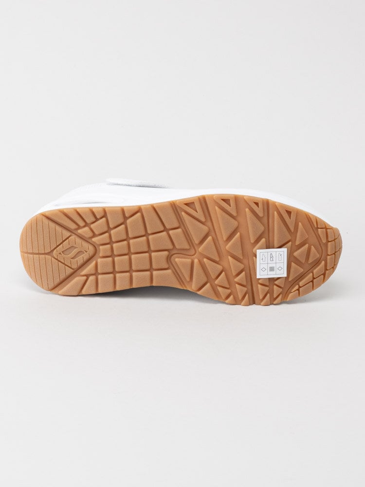 Skechers - UNO - Vita sneakers med luftdämpad komfort