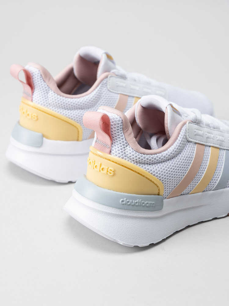 Adidas - Racer TR21 K - Ljusgrå sneakers i textil