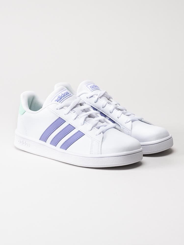 Adidas - Grand Court K - Vita sneakers med lila stripes