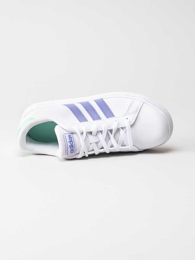 Adidas - Grand Court K - Vita sneakers med lila stripes