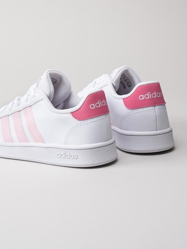 Adidas - Grand Court K - Vita sneakers med rosa stripes