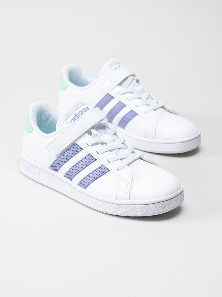 Adidas - Grand Court El C - Vita sneakers med lila stripes