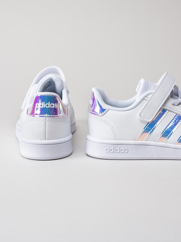 Adidas - Grand Court C - Vita sneakers med skimrande stripes